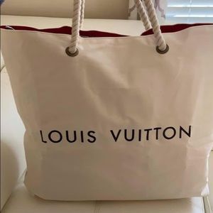 LV Tote
